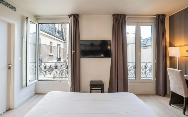 Hôtel de Flore - Montmartre
