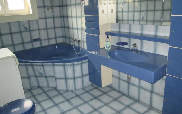Velin Apartment