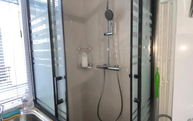 Cozy Studio Paris 5eme Metro Jussieu/Sorbonne (Adults Only)