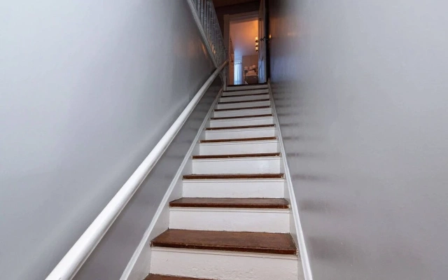 The Incline Suite 1