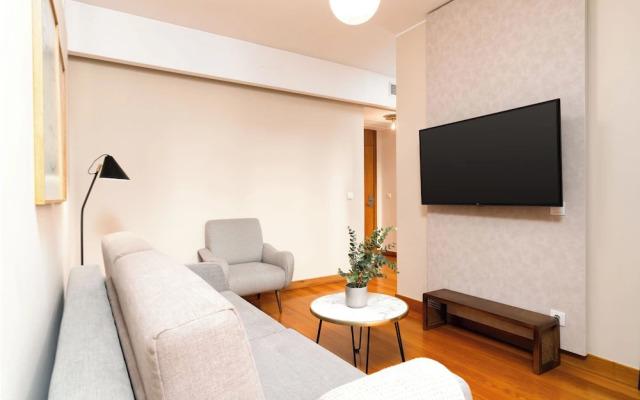 Limehome Lisbon Eca de Queiroz