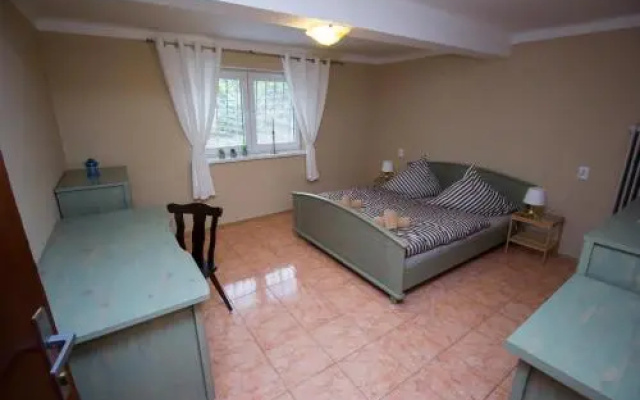 Star Apartments
