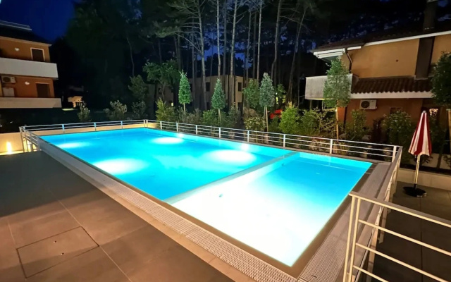 Cozy Flat With Garden and Pool