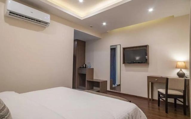 Hotel Alaya