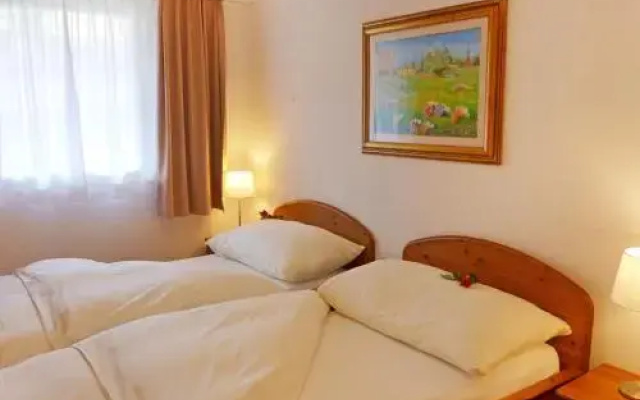 Apartment Chesa Sur Val 22