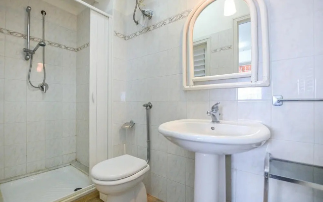 Stunning Home in Pozzallo With 3 Bedrooms and Wifi