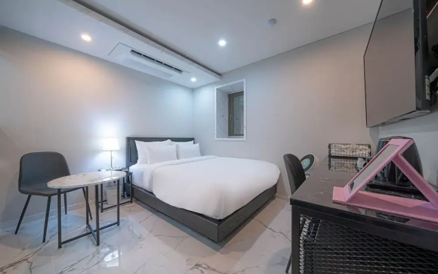 Gwangan Stay Hotel