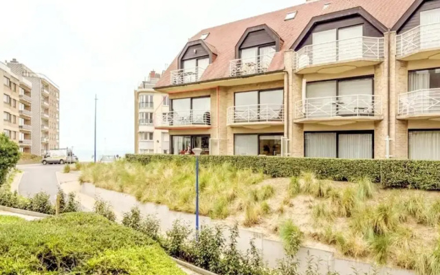Apartment in Nieuwpoort With Coastal Views