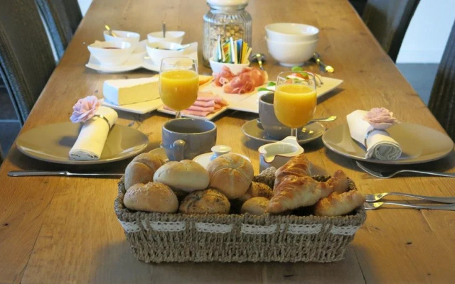 7t Bed  Breakfast