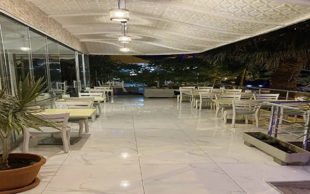 Hotel Gold Stone