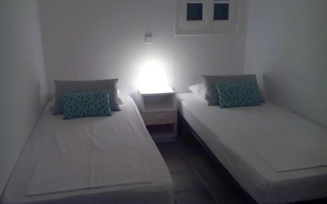 Chez Semiramis Sunrise Serifos 11 persons