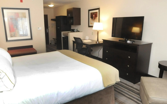 Holiday Inn Express & Suites Cambridge by IHG
