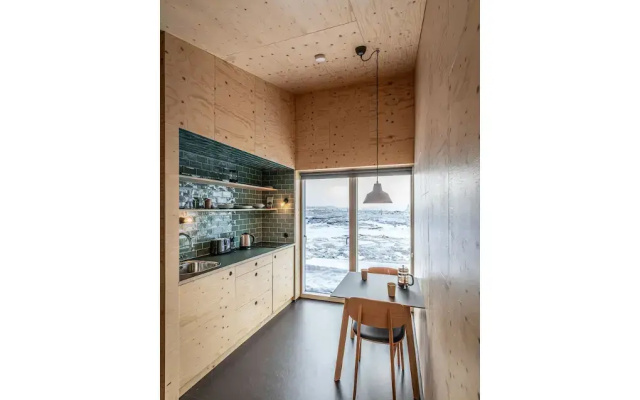 Aska Modern Cabin