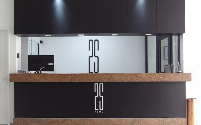 OYO 2S Hotel