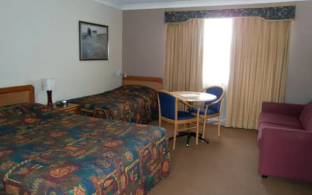 Highlands Motor Inn