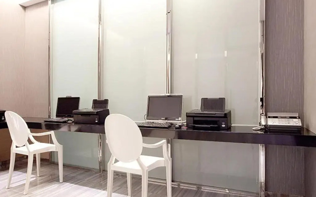 Royal Group Hotel Chang Chien Branch