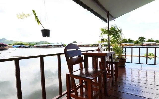 The Best Riverside Guesthouse Kanchanaburi