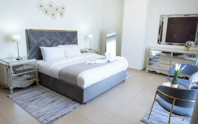 HAPPY SEASON I Amwaj apartment