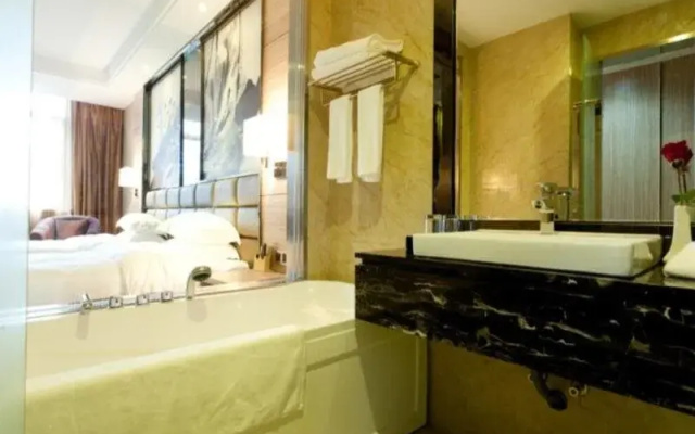 Century Land Hotel