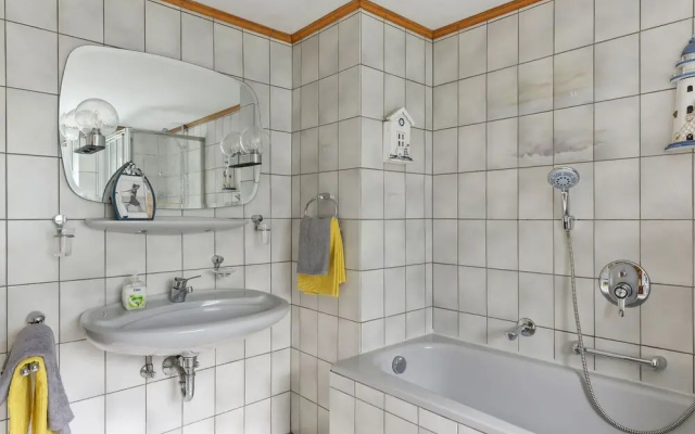 Large Holiday Home near Winterberg with Garden, Terrace, & Garage
