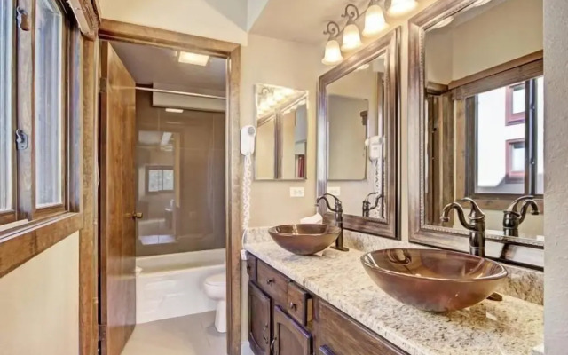 2 Bedroom Ski in, Ski out Mountain Vacation Rental Located Next to Historic Main Street in Downtown Breckenridge