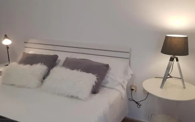 Apartamento La Marina 3