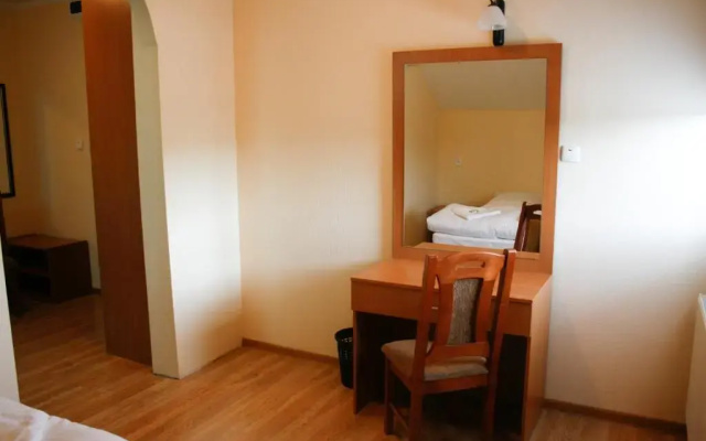 Hotel 7