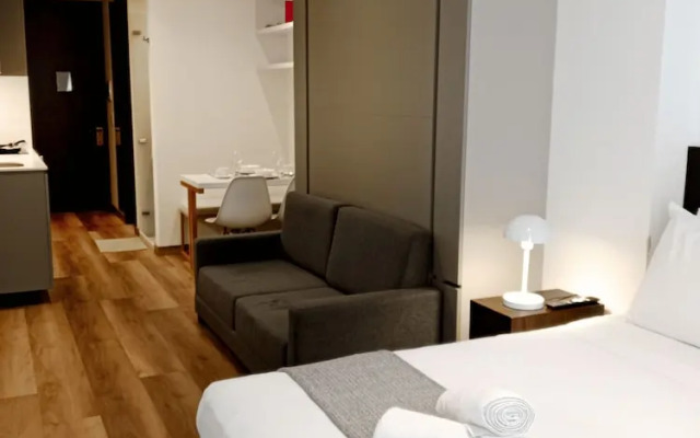 Travelers Smart Suites - TAJ 97