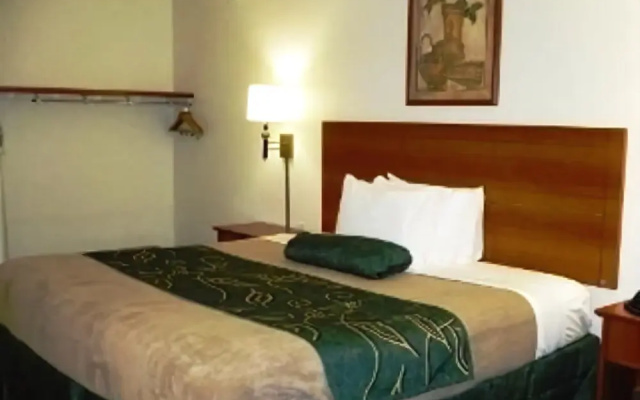 Oak Tree Inn Livonia West
