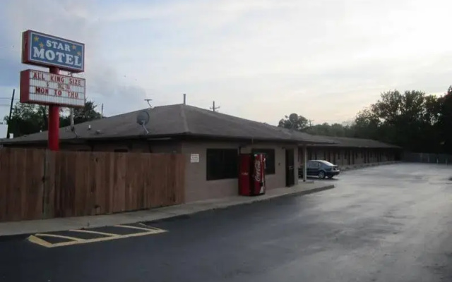 Star Motel