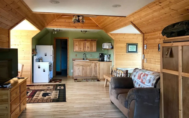 Cozy Cove Inn