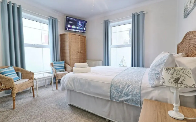 Walton Beach Holiday Lets