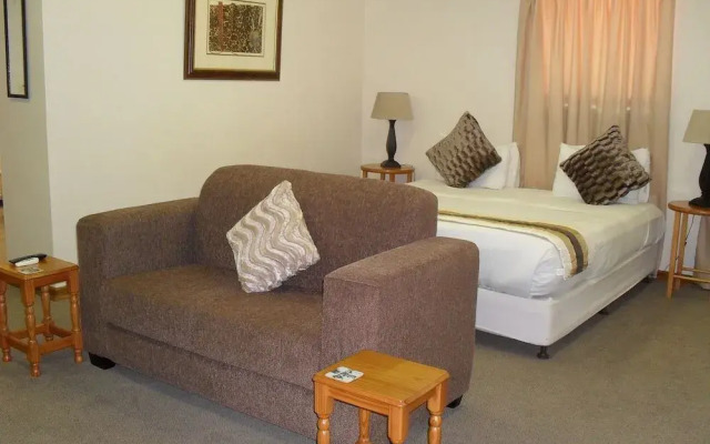 8 Royal Palm B&B