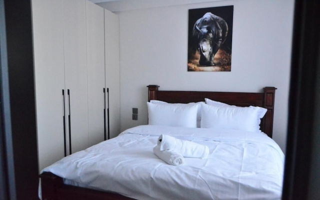 Top Notch One-Bedroom Apartment