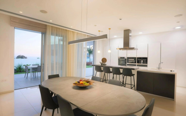 Sea Pearl Beachfront Villas - Breeze