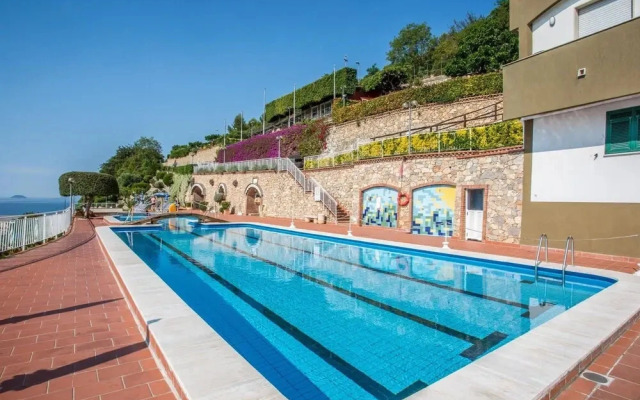 Classic Appartement in Pietra Ligure