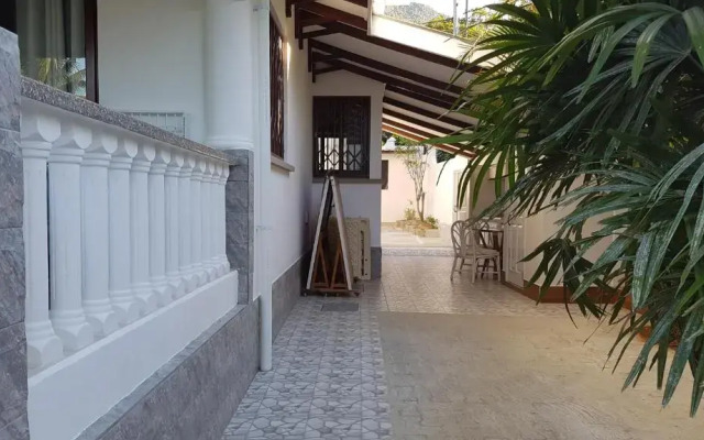 Drake Seaside Studio Apartments