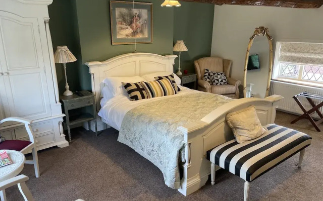 Eagle House- Award Winning B&B and Apartment