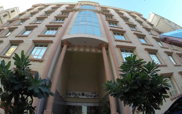 Le Park Hotel