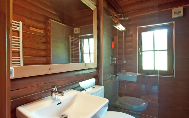 Spacious Chalet Near Ski Slopes In Worgl