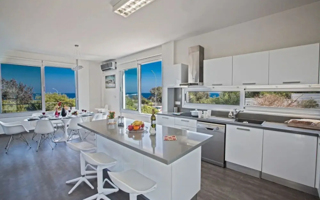 Celebrity Villa Tom Zanetti614