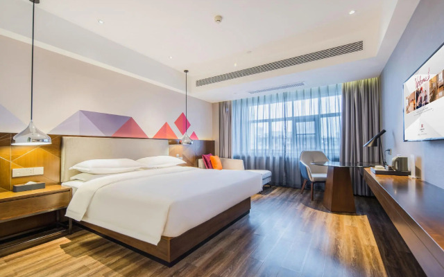 Borrman Hotel Qianjiang Lobster City