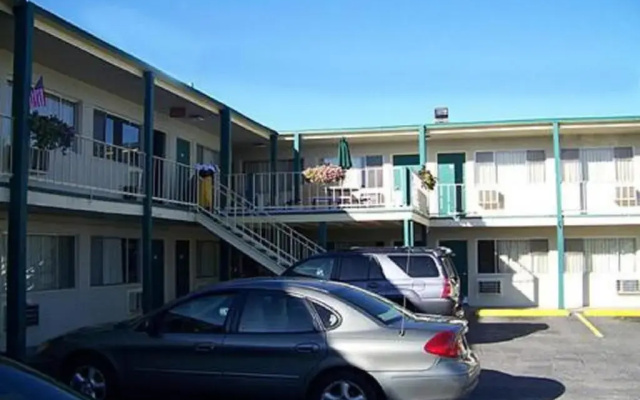 Holiday Lodge