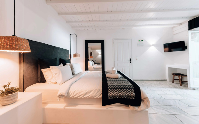 Mr and Mrs White Mykonos