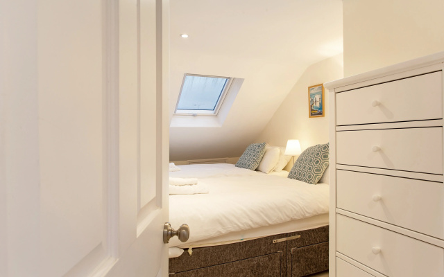 Perfect for family stays, ideal for walk to shops & restaurants