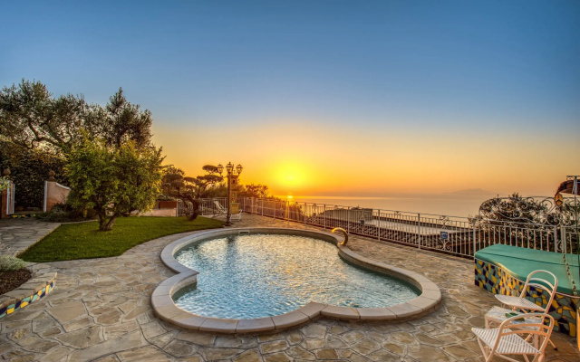 Villa Marika - The retreat of the senses