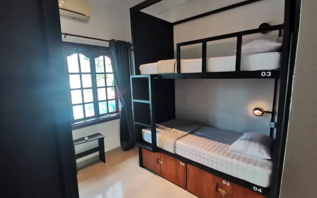 Mad Monkey Hostel Siem Reap