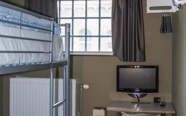 Hotel Oostereiland - Gevangenis Hotel