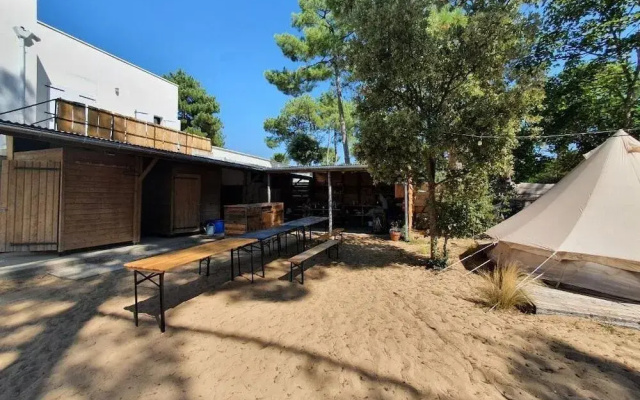 Hostel Manusurf