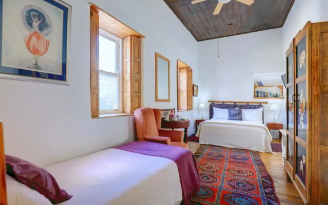 Mai's Guest Lodge